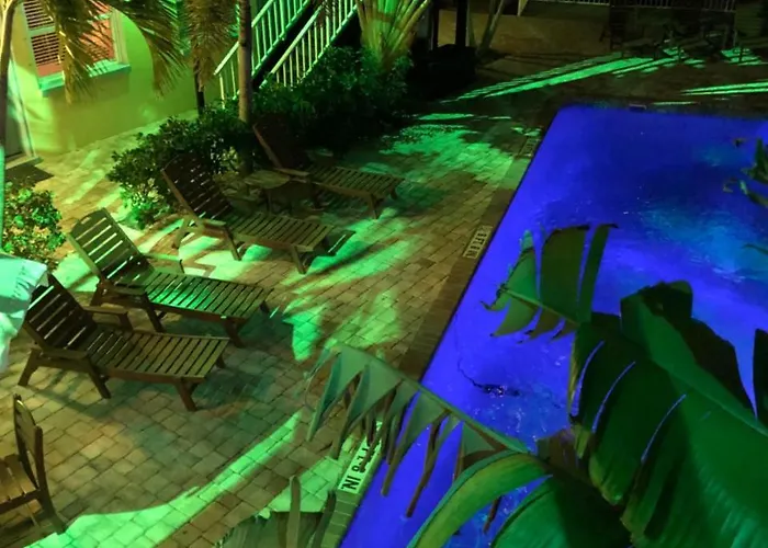 Surf N' Motel Clearwater Beach